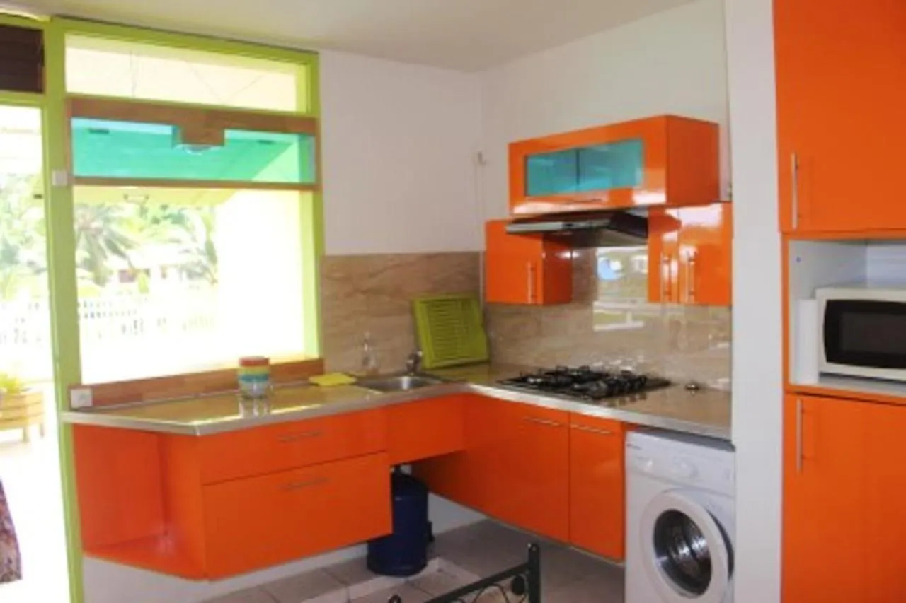 Maison D'Une Chambre Avec Terrasse Amenagee Et Wifi A Le Gosier A 3 Km De La Plage 0*, Le Gosier (Grande-Terre)